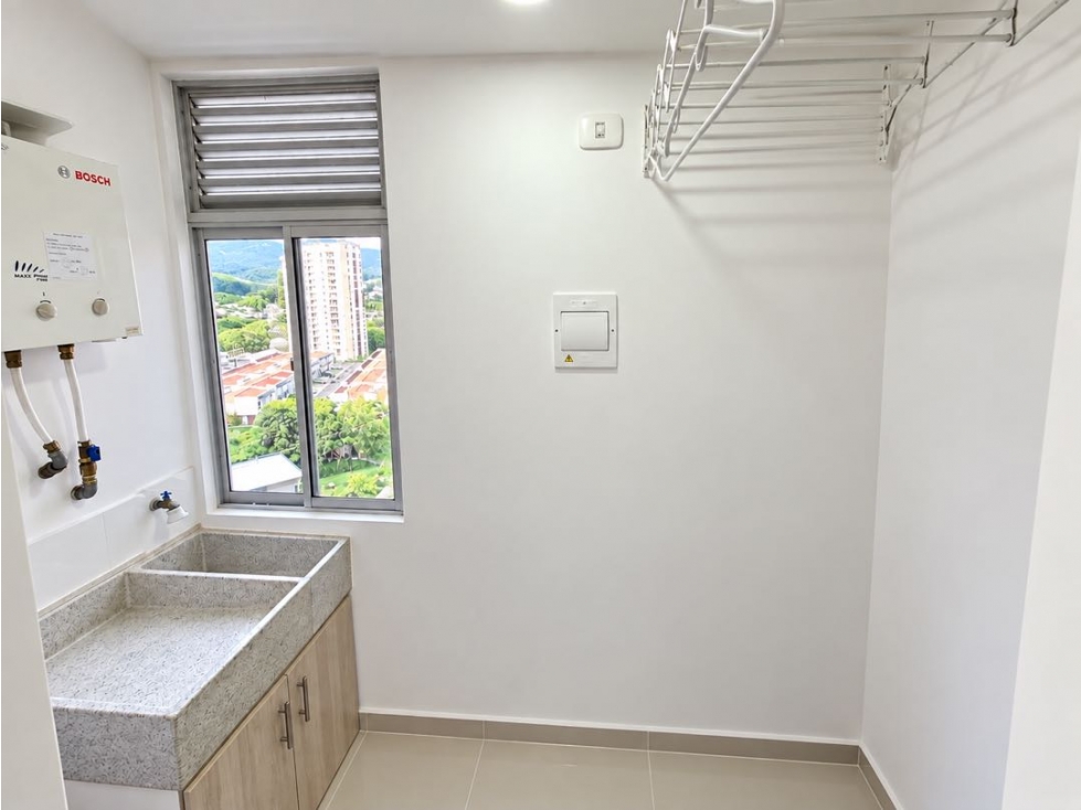 APARTAMENTO EN CIUDAD NATURA, PARQUEADERO CUBIERTO Y DEPÓSITO. — foto 6