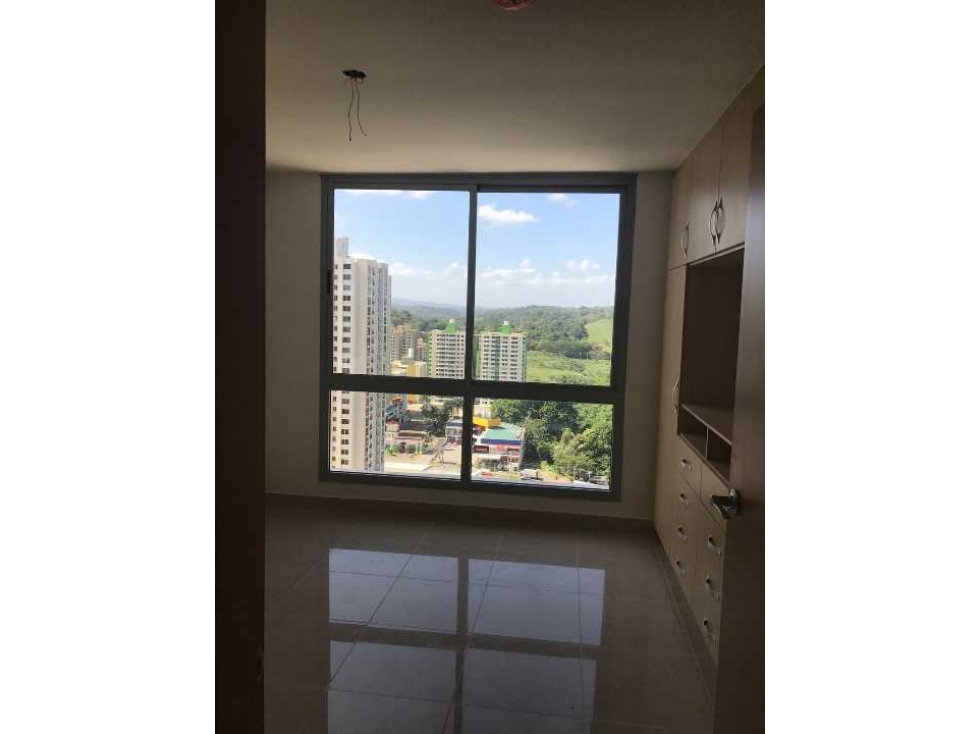 VENTA APARTAMENTO EN CONDADO DEL REY 3 RECAMARAS — foto 3