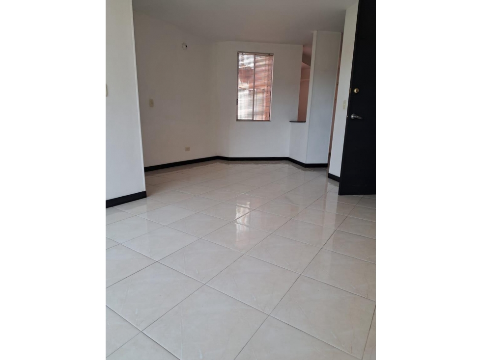 Apartamento en conjunto cerrado en venta Barrio El Refugio Cali Valle — foto 3