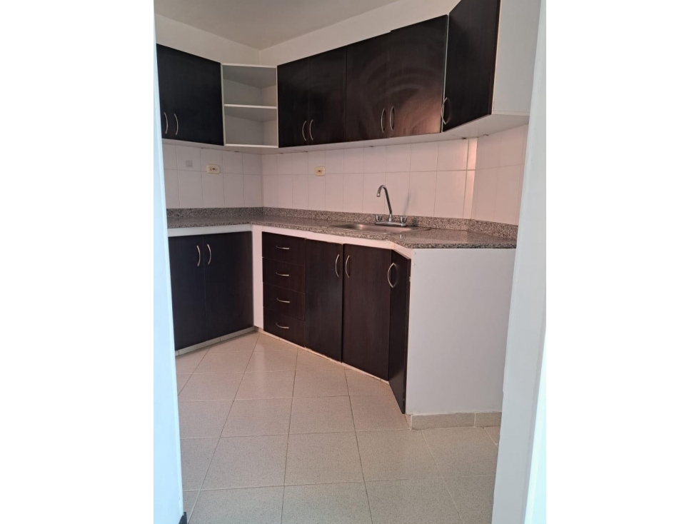 Apartamento en conjunto cerrado en venta Barrio El Refugio Cali Valle — foto 4