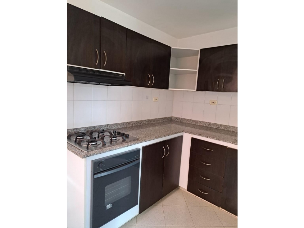 Apartamento en conjunto cerrado en venta Barrio El Refugio Cali Valle — foto 5