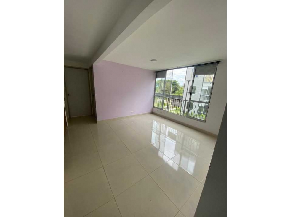EN ALQUILER APARTAMENTO SEGUNDO PISO TURIN DE LA ITALIA PALMIRA VALLE — foto 2
