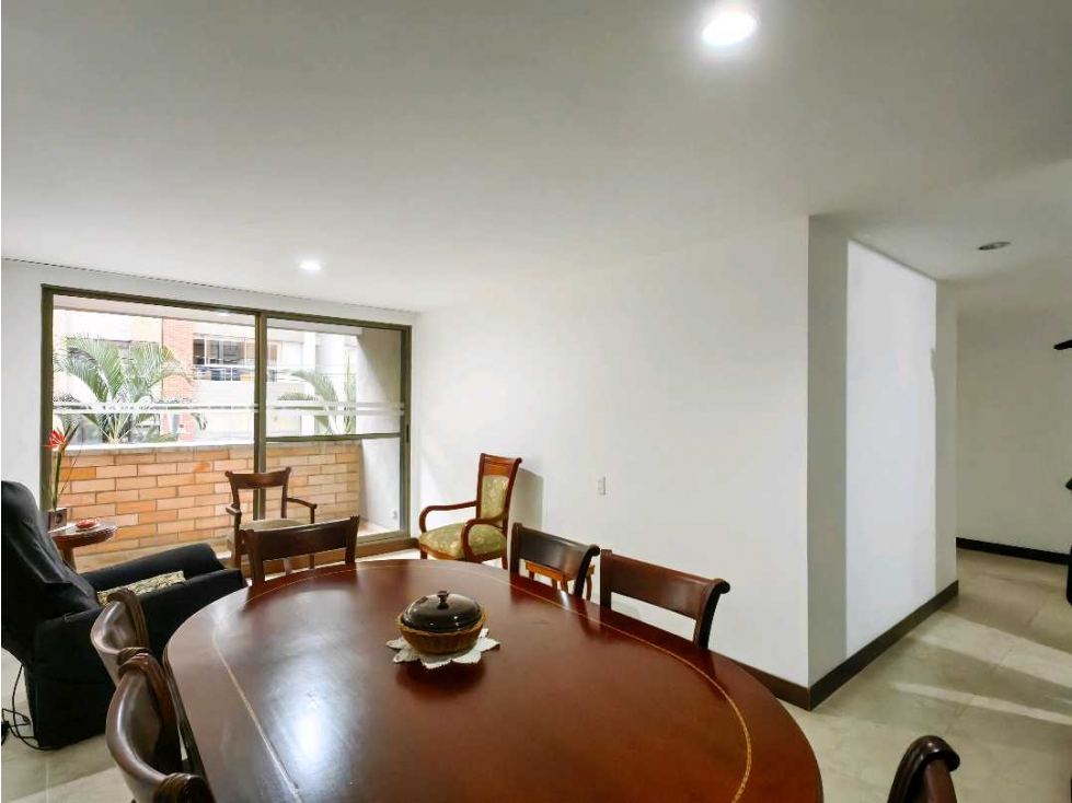 Apartamento en Conquistadores, Excelente Ubicación — foto 6