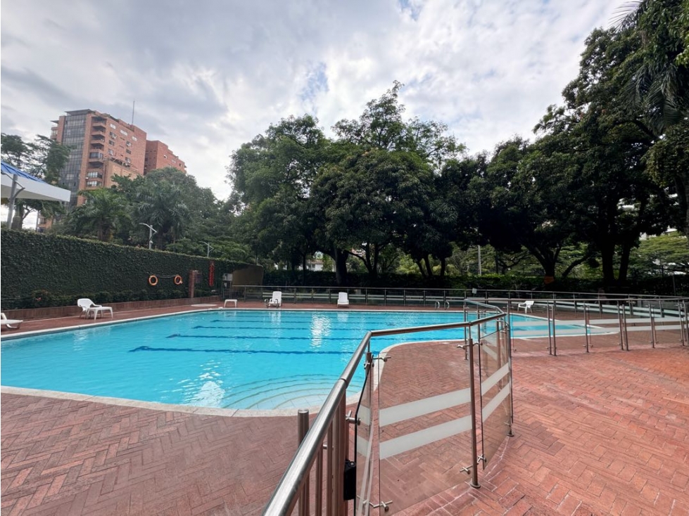 APARTAMENTO EN EDIFICIO ALFEREZ REAL - OESTE DE CALI