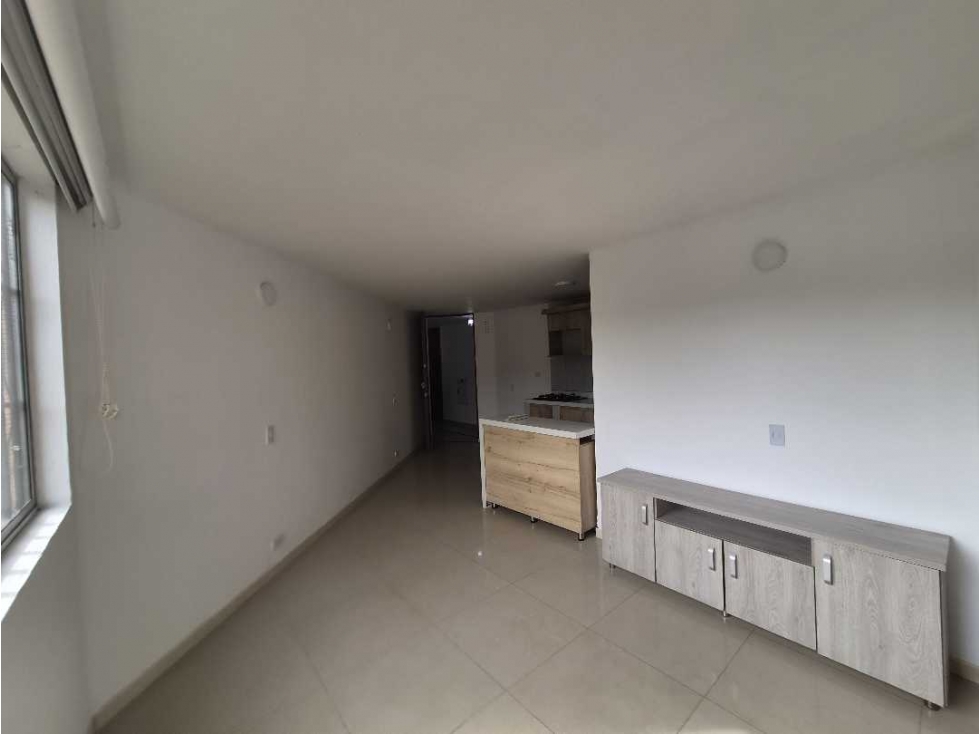 APARTAMENTO EN EL CASCO URBANO DEL RETIRO — foto 3