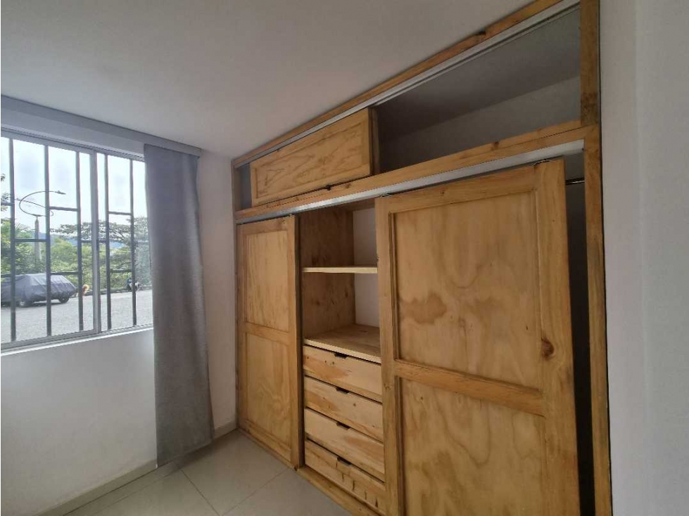 APARTAMENTO EN EL CASCO URBANO DEL RETIRO — foto 6
