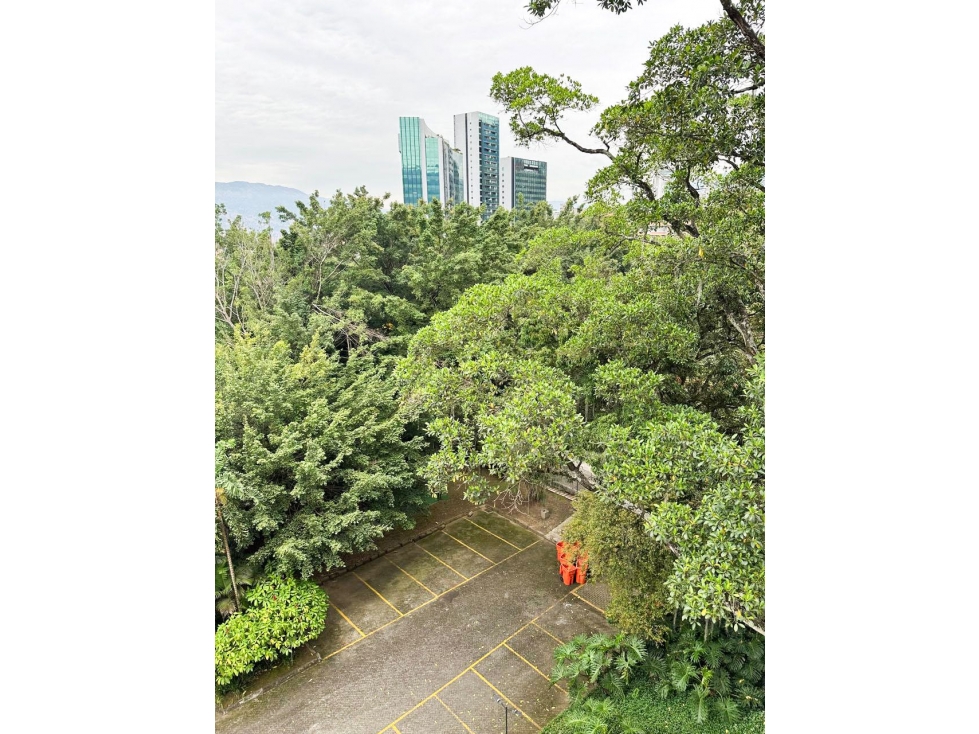 Apartamento con ubicación estratégica en la Av. el Poblado — foto 6