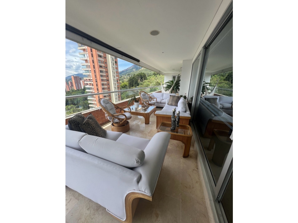 Apartamento en venta en el Poblado cerca al Tesoro — foto 2