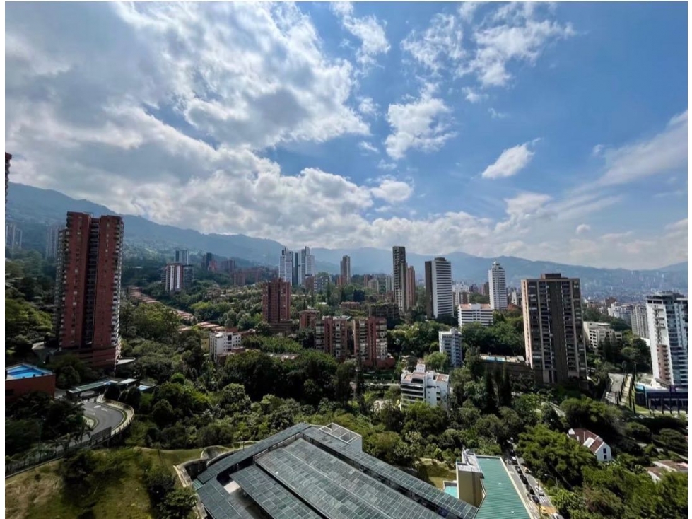APARTAMENTO EN EL POBLADO. HERMOSA VISTA.