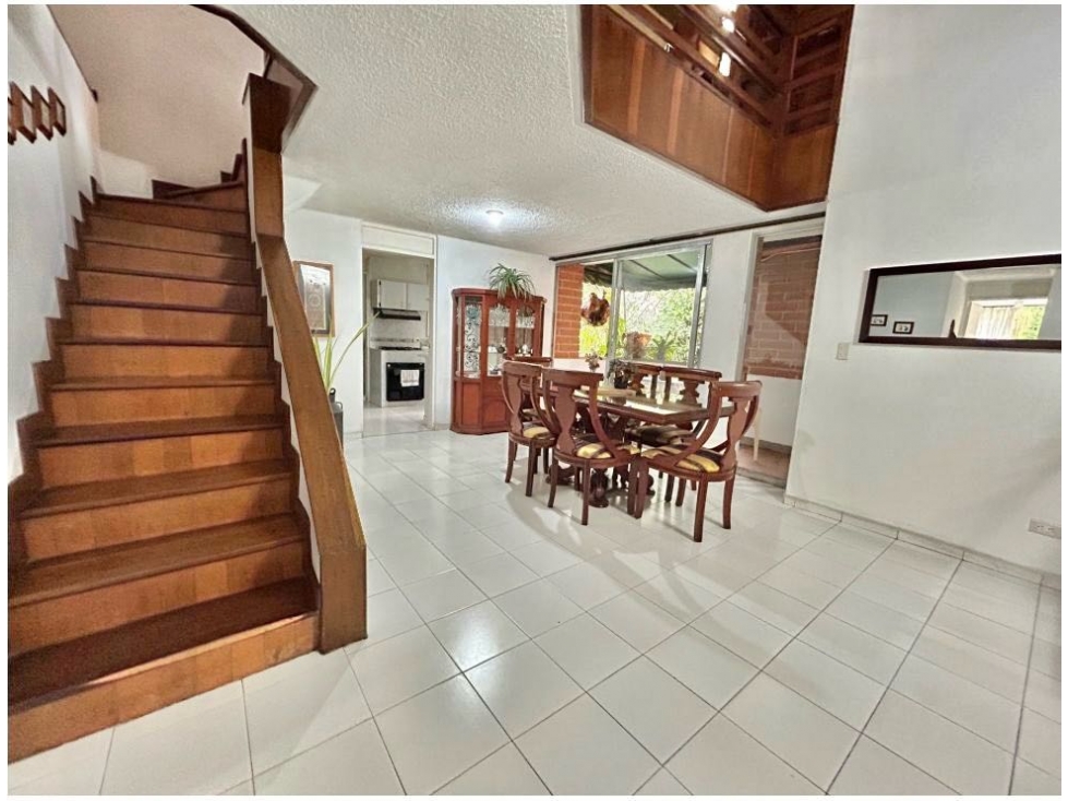 Apartamento En El Poblado Para Remodelar