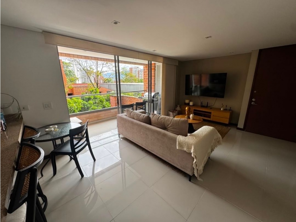Apartamento en el Poblado, sector Alejandria — foto 2