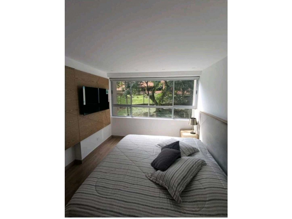 APARTAMENTO EN EL POBLADO UBICACIÓN ESTRATÉGICA — foto 5