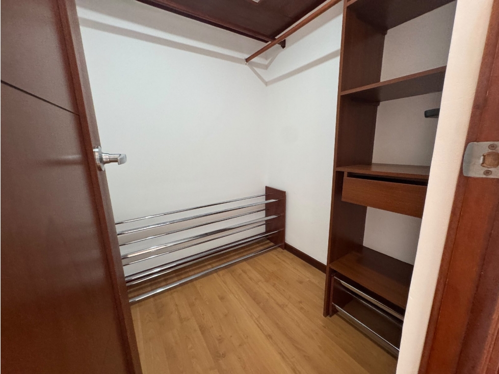 Apartamento en Loma De Las Brujas, Envigado