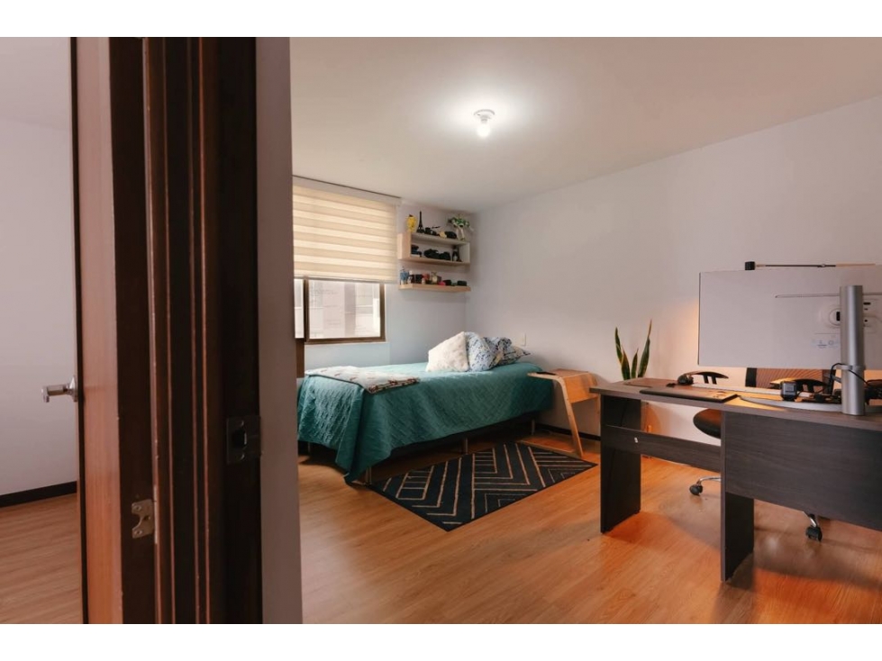 Apartamento En Envigado Alto De Las Flores $690M — foto 2