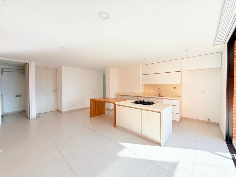 Bajo de precio Apartamento en Envigado, Sector Cumbres — foto 2