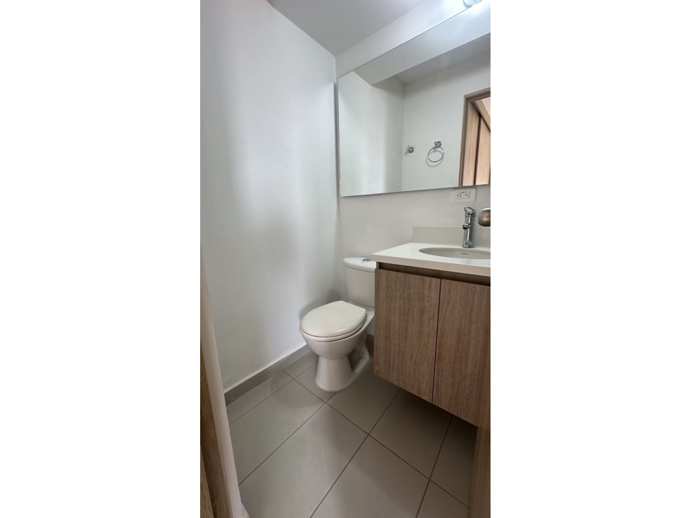 Apartamento En Flor De Agua Con Piscina En Bello $426M - 5