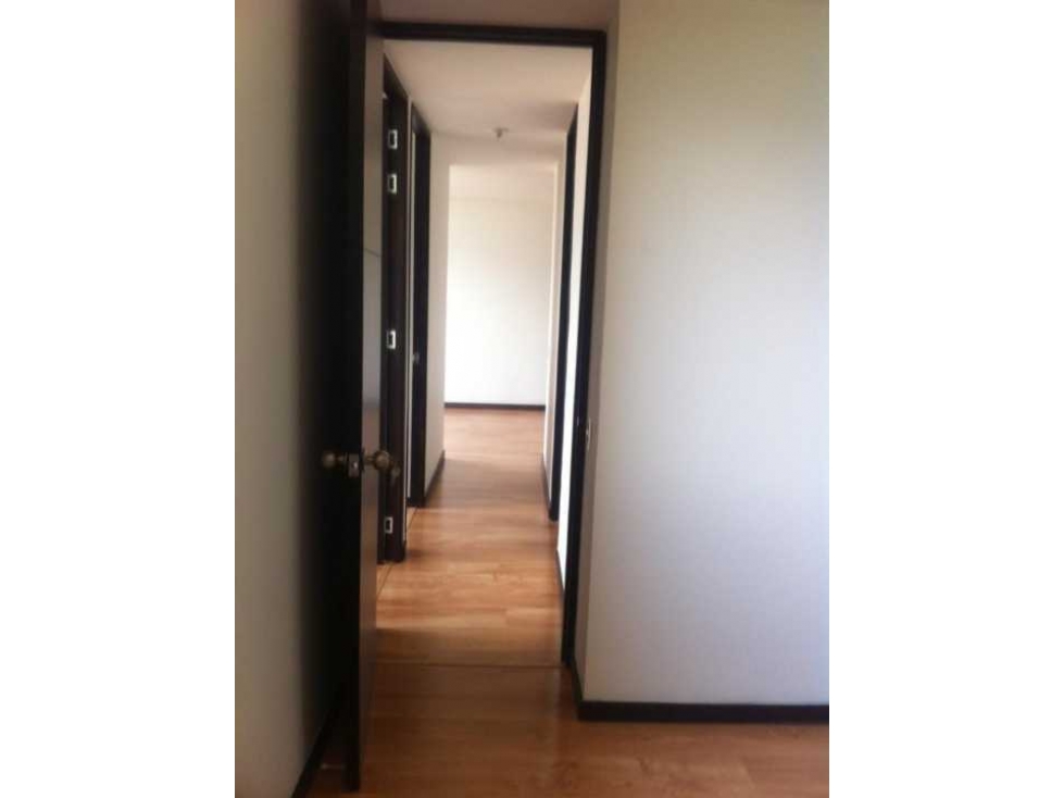 APARTAMENTO EN GIRARDOTA. UNIDAD CERRADA .SE VENDE