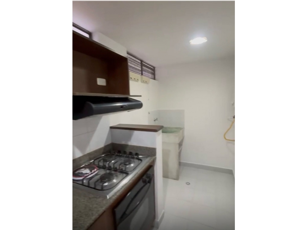 Apartamento en Jardines Envígado 98 metros 750 millones — foto 2
