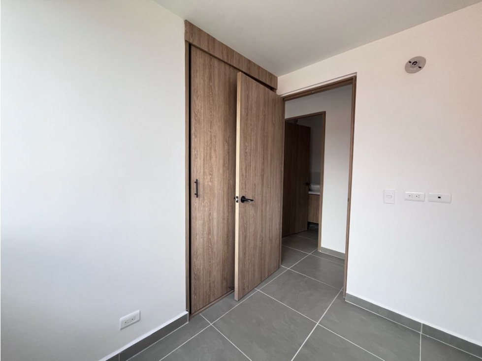 APARTAMENTO EN LA CEJA — foto 6