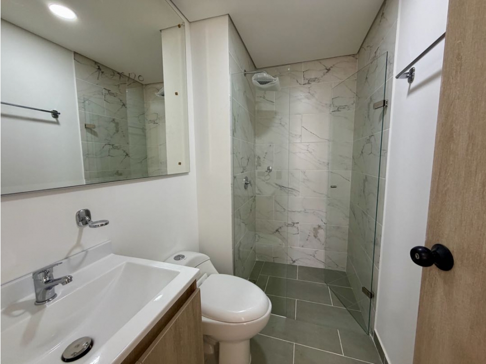 APARTAMENTO EN LA ESTRELLA PARA ESTRENAR — foto 6