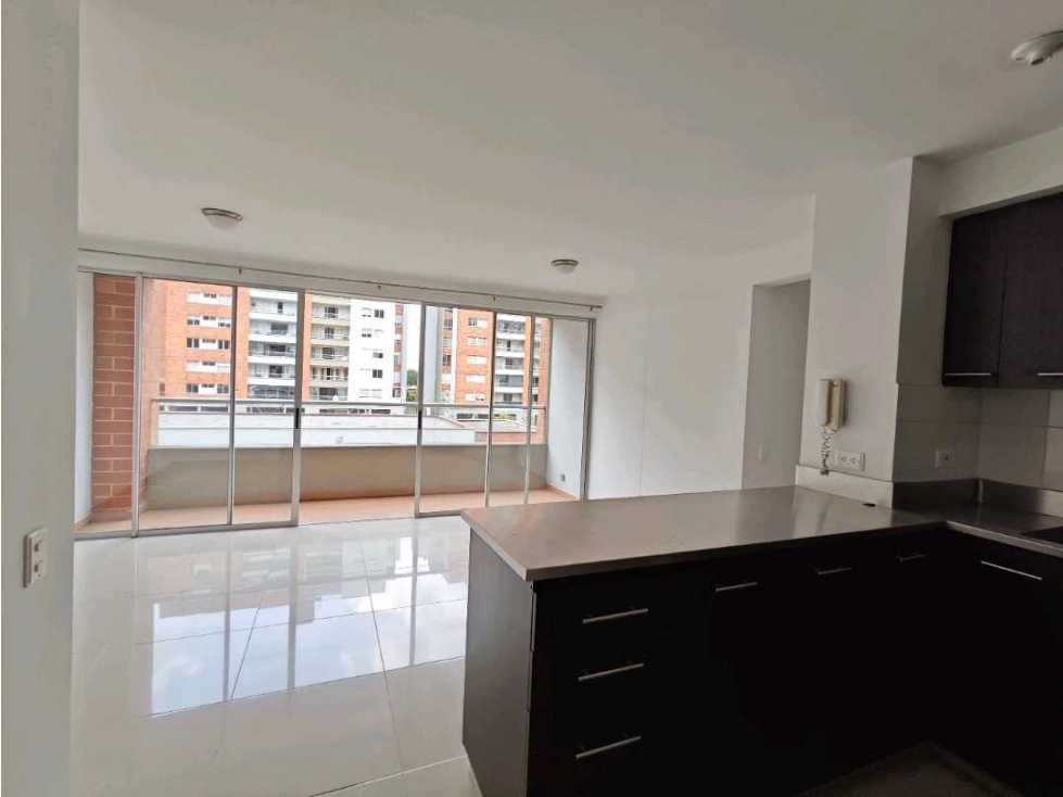 APARTAMENTO EN LA ESTRELLA - SECTOR SURAMERICA
