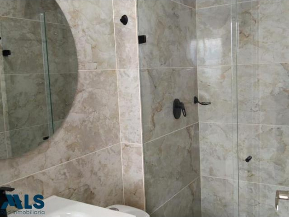 APARTAMENTO EN LA ESTRELLA(MLS#242789) - 2