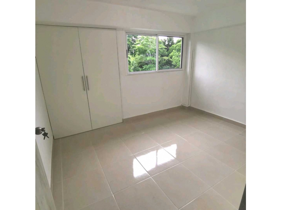Apartamento en la loceria Betania (KF) — foto 4