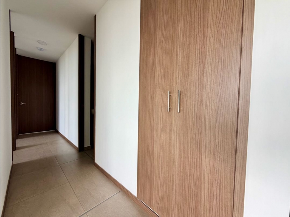 APARTAMENTO EN LA MACARENA CON DEPÓSITO — foto 6