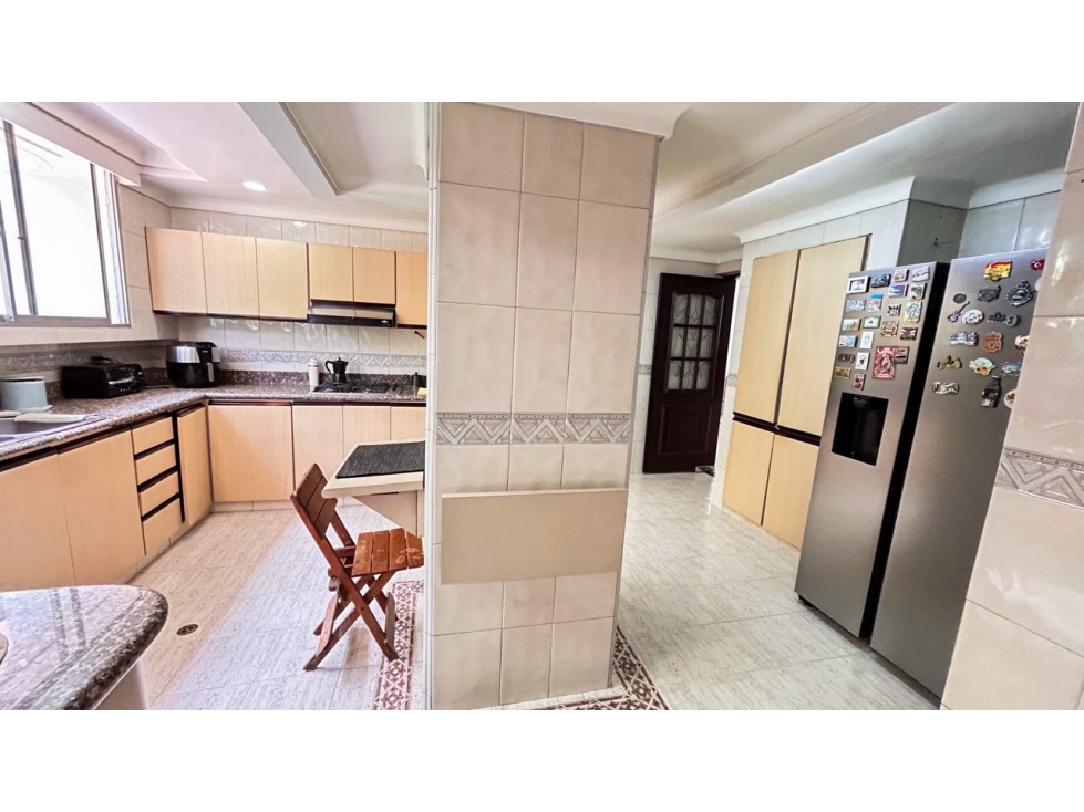 APARTAMENTO EN LA MILLA DE ORO/ EL POBLADO — foto 4