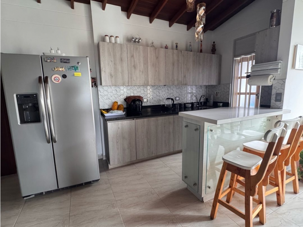APARTAMENTO EN LA PAZ, ENVIGADO — foto 2