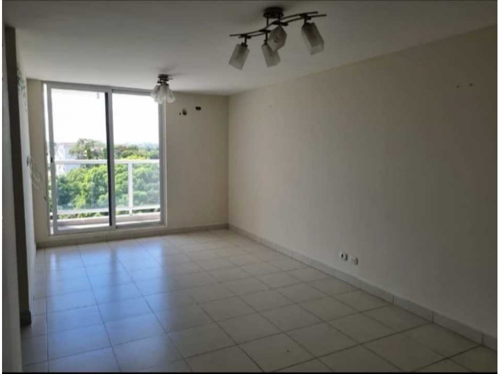 APARTAMENTO EN LAS ACACIAS PH TORRE DE CANTABRIA 2REC 2B — foto 4