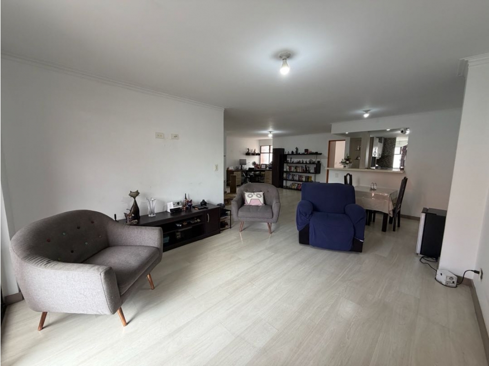Apartamento en Laureles a 2 cuadras del Primer Parque — foto 2