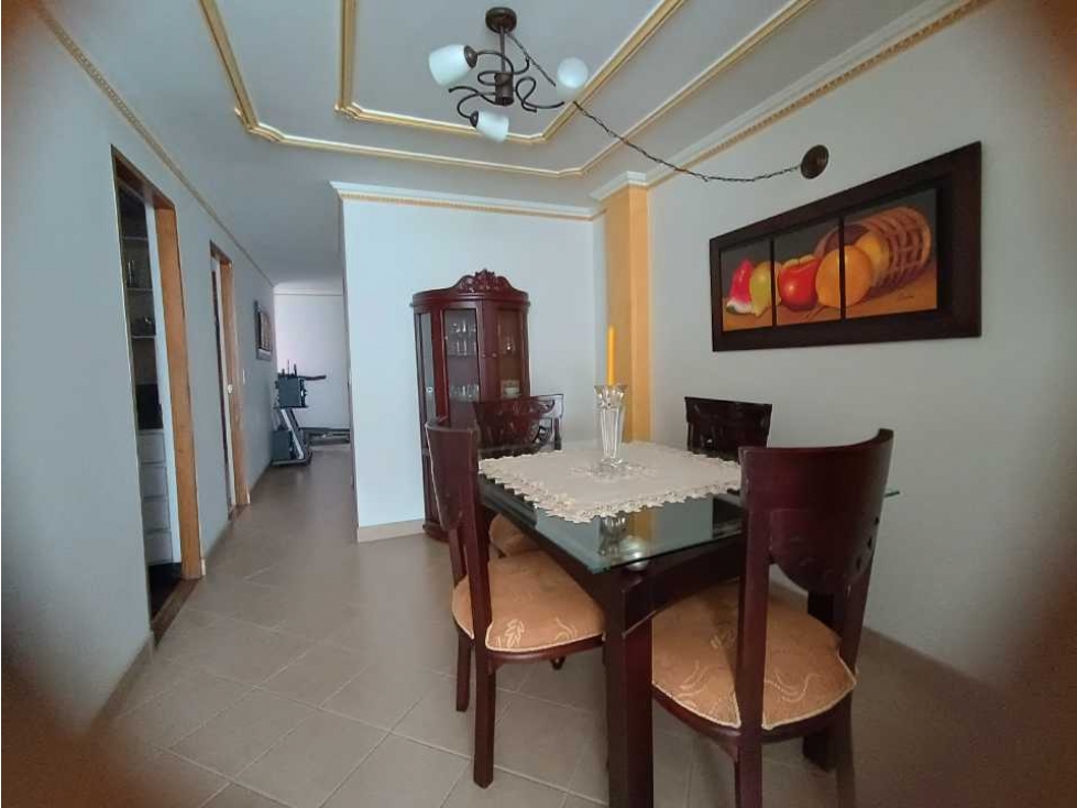APARTAMENTO EN LAURELES CERCA A LA UPB EXCELENTE VIAS DE TRANSPORTE — foto 2
