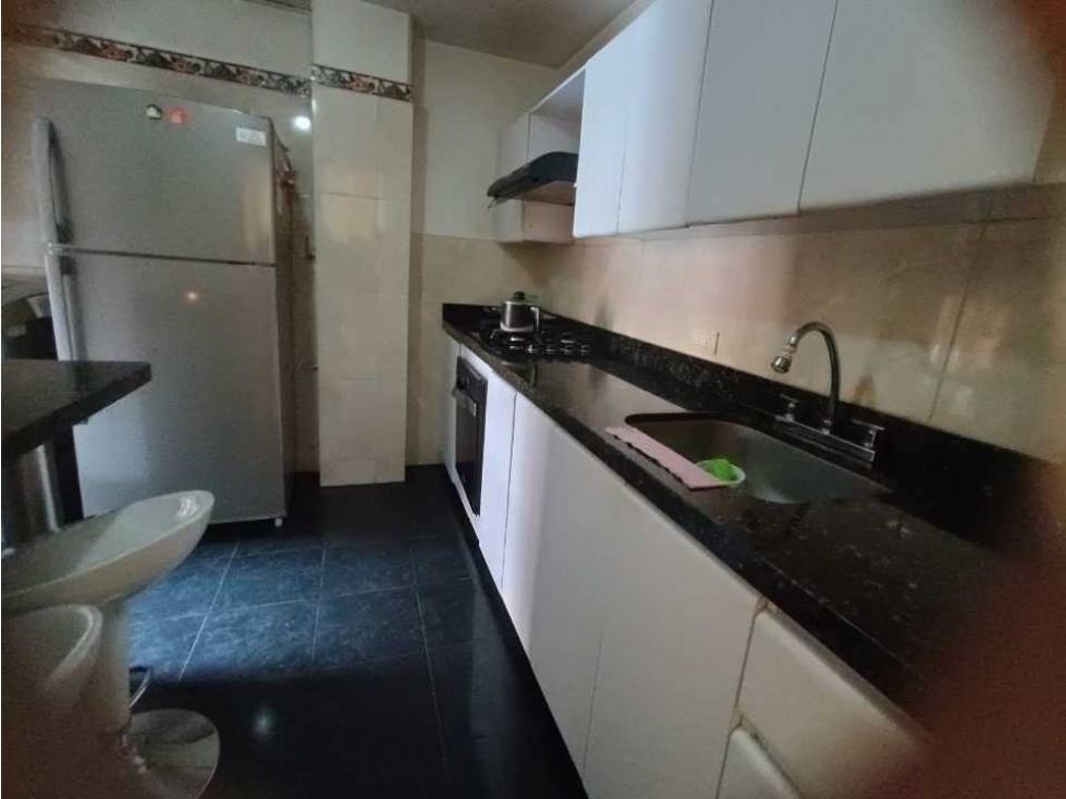 APARTAMENTO EN LAURELES CERCA A LA UPB EXCELENTE VIAS DE TRANSPORTE — foto 3