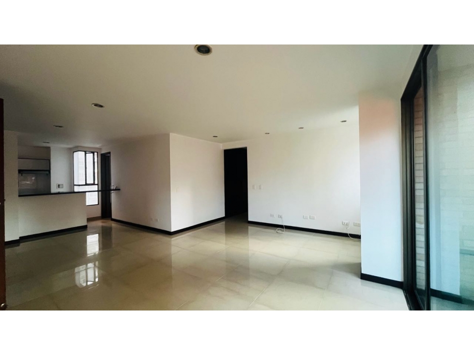 Apartamento en Laureles Gran Ubicación. Excelente Vista — foto 5