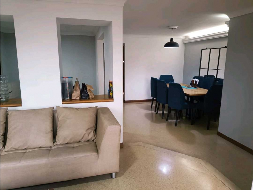 Apartamento en Laureles La 33 en venta