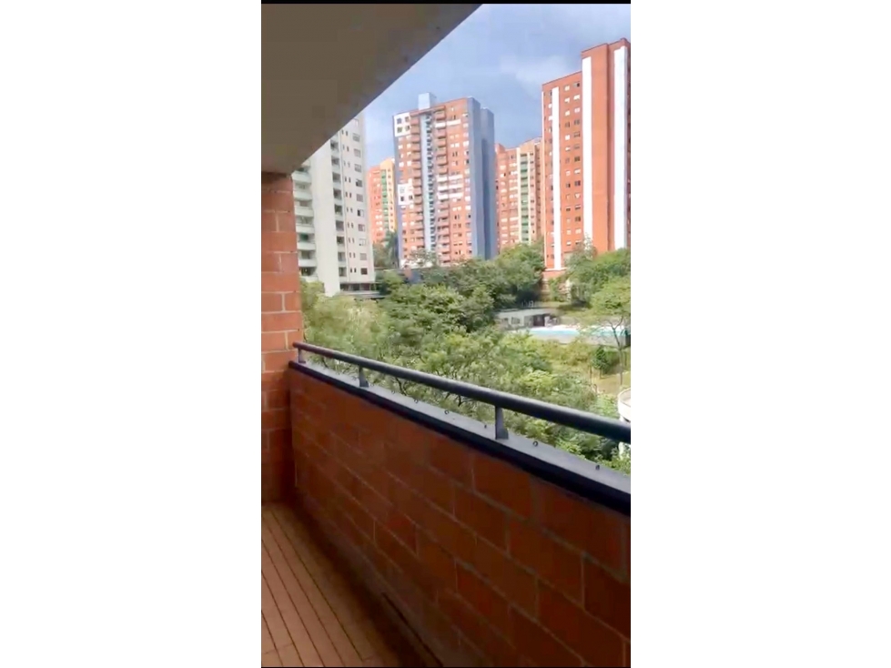 Apartamento en Loma de los Bernal — foto 2