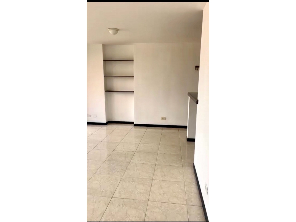 Apartamento en Loma de los Bernal — foto 3