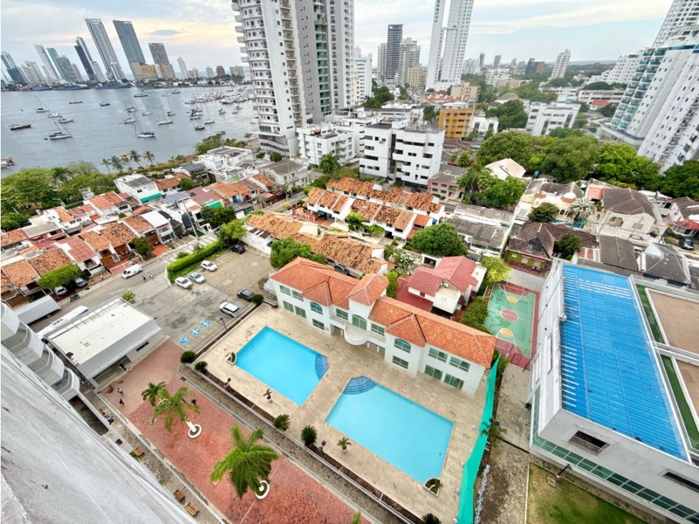 APARTAMENTO EN MANGA VISTA A LA BAHIA Y AL CENTRO HISTÓRICO, 3 ALCOBAS — foto 4