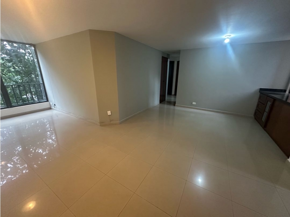 Apartamento en Manila Poblado para venta — foto 2