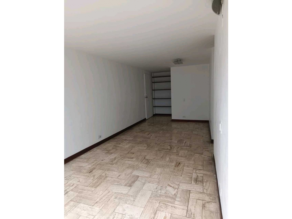 Apartamento en Manila primer piso con patio; para remodelar en venta — foto 5