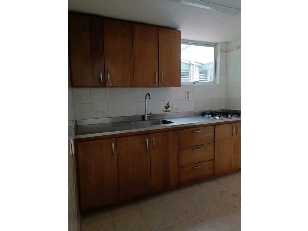Apartamento en Manila primer piso con patio; para remodelar en venta — foto 6