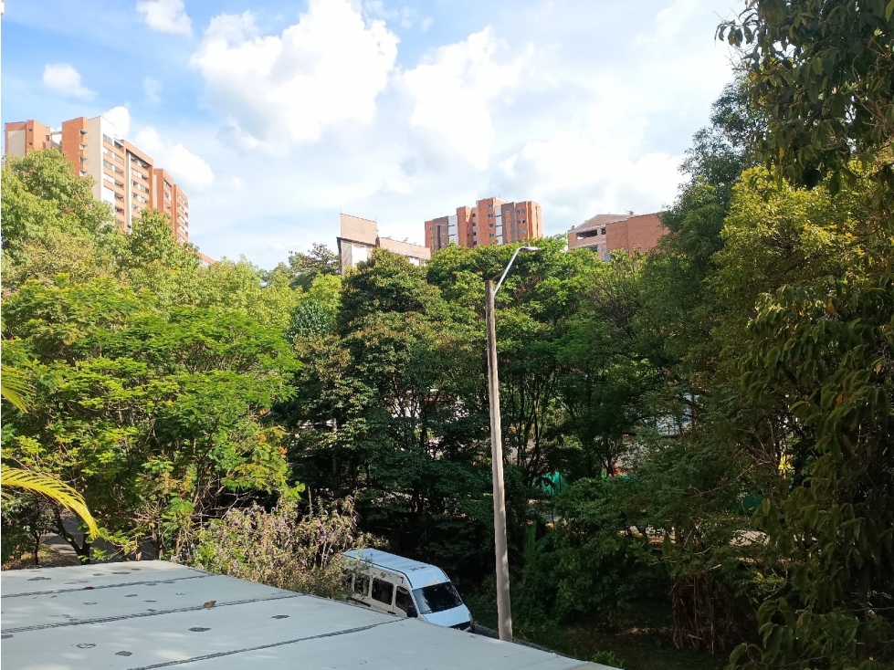 Apartamento en La Aguacatala, Medellín — foto 3