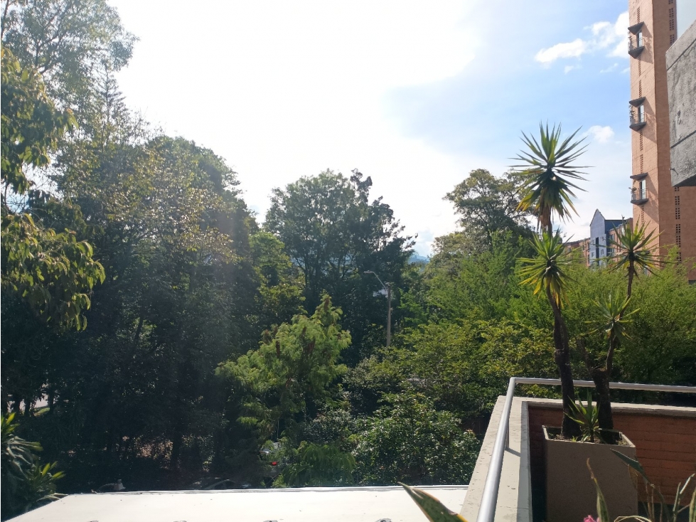 Apartamento en La Aguacatala, Medellín — foto 2