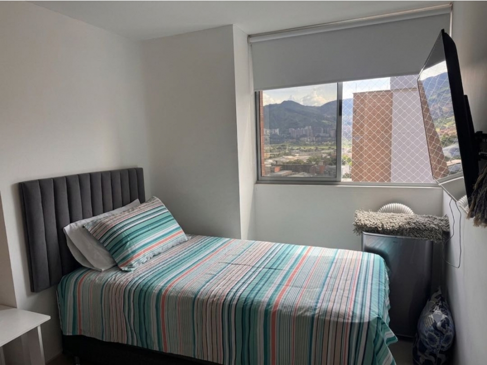 Apartamento en piso alto con vista abierta en Ciudad del Río — foto 2