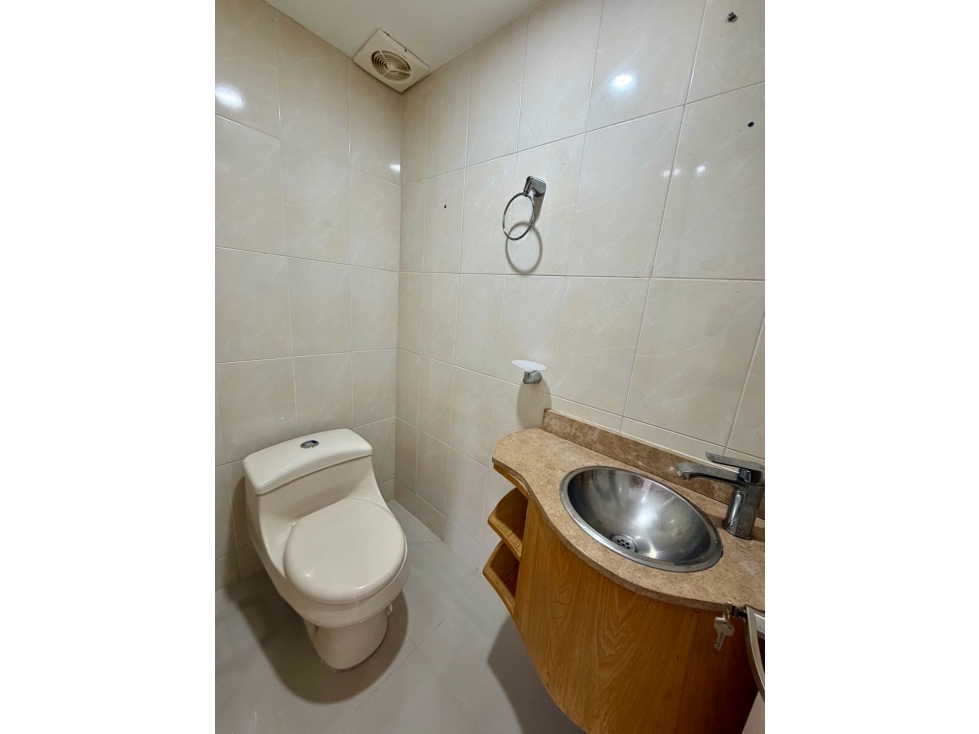 APARTAMENTO EN PISO ALTO EN VENTA Y/o ARRIENDO — foto 6