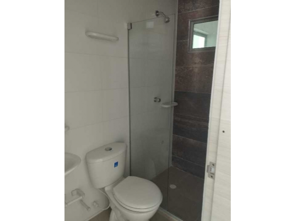 APARTAMENTO EN PORVENIR CERCA AL PARQUE EUGENIO MACIAS — foto 6