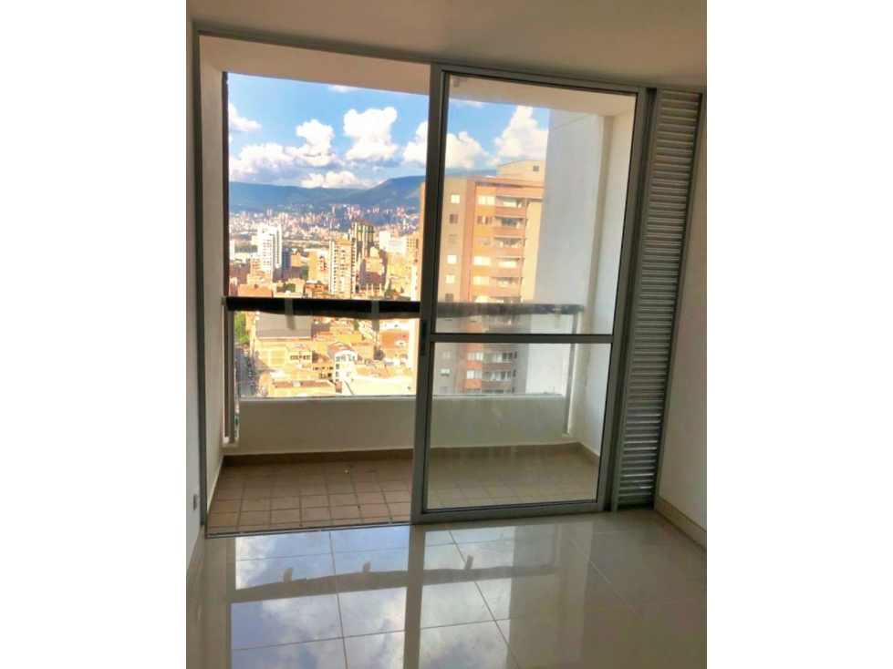 APARTAMENTO EN PRADOS DE SABANETA — foto 2