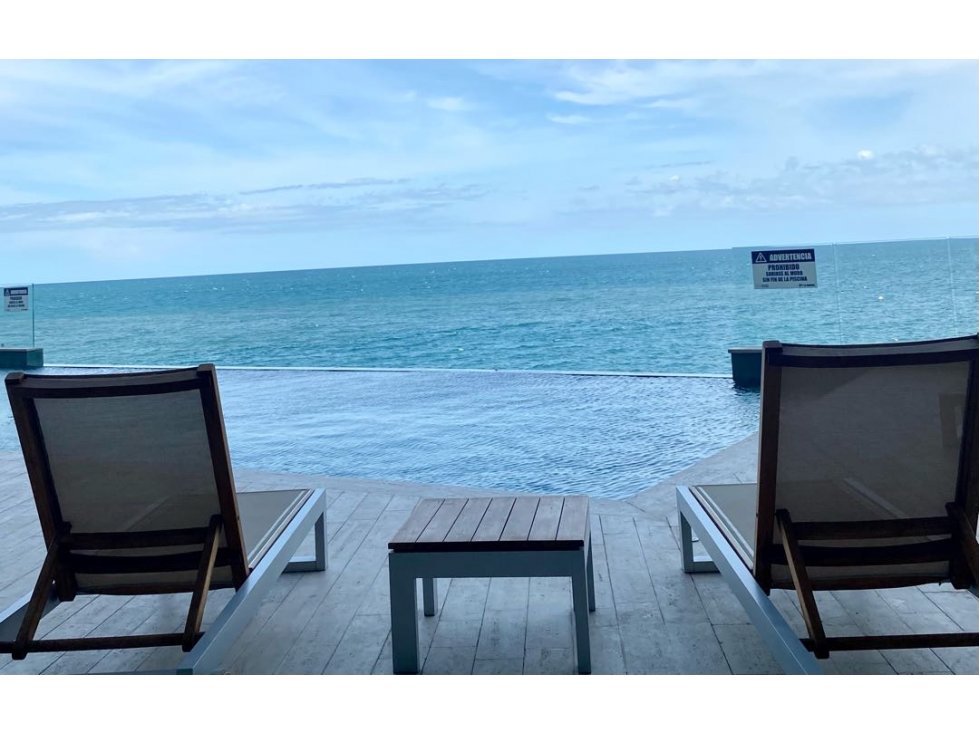 Apartamento en primera línea de playa con vista privilegiada al mar