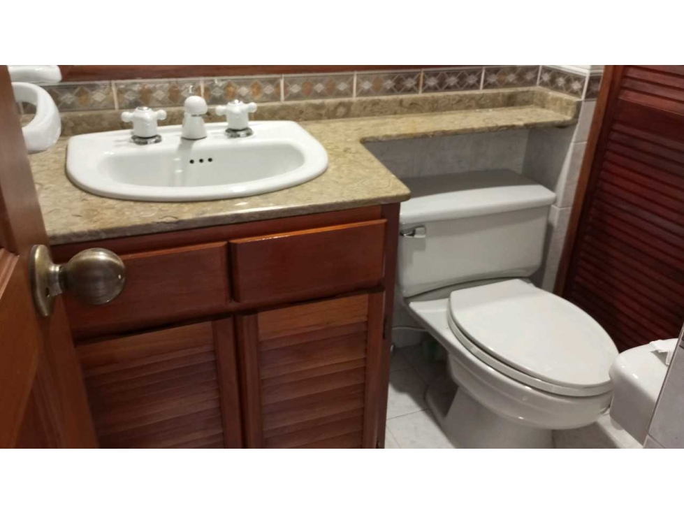 Apartamento en renta el poblado castropol — foto 4